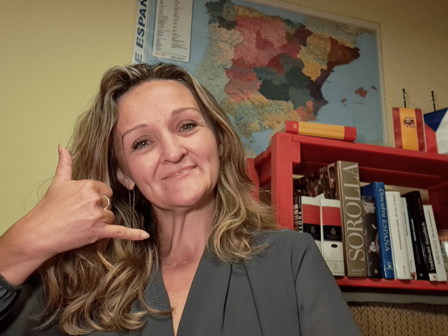 Zavoláme si, bueme konverzovat. 15, max 30 minut, abychom využili bloky vysoké koncentrace. Následně Vám pošlu přepis s rozborem chyb a videem na opravu, materiály ke zpracování před další lekcí. To zní skvěle, nemyslíte?